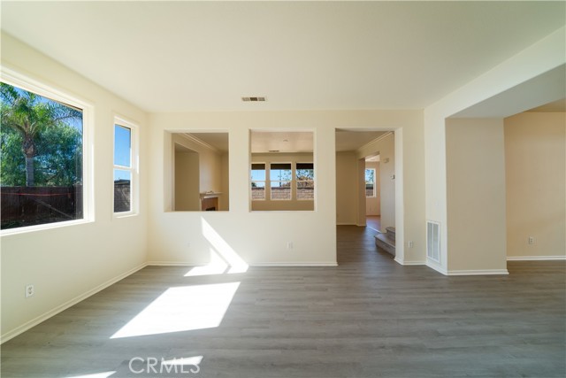 Detail Gallery Image 14 of 41 For 3294 Treehouse, Perris,  CA 92571 - 4 Beds | 3 Baths