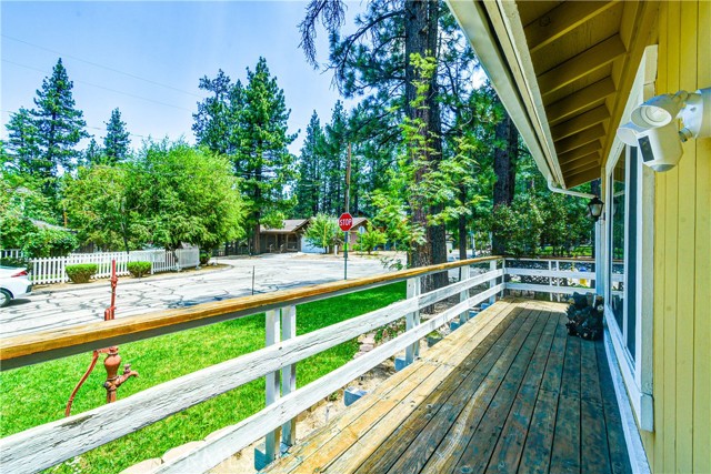 Detail Gallery Image 38 of 52 For 806 Mountain Ln, Big Bear City,  CA 92314 - 3 Beds | 2 Baths