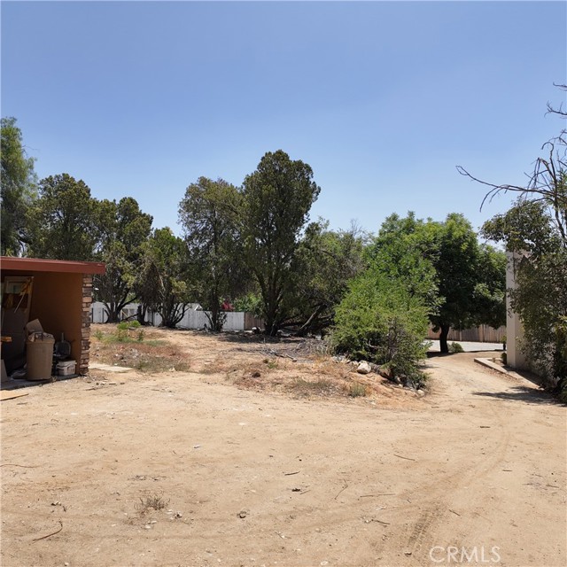 31482 Sierra Linda Street, Yucaipa CA: https://media.crmls.org/medias/cb9f66ff-86f9-4325-ba42-fcb2dc144fcf.jpg