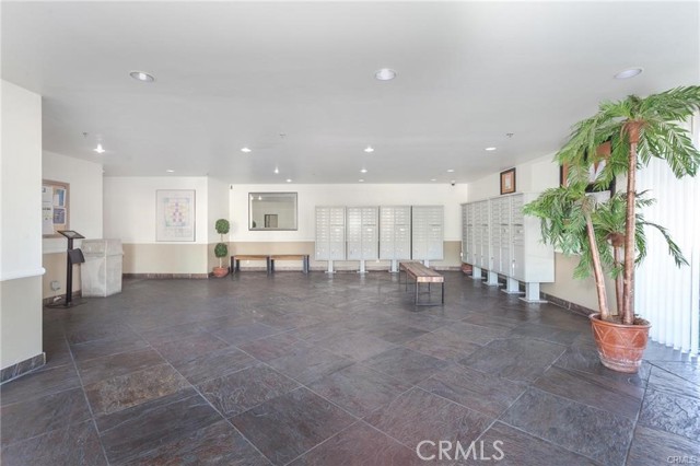 Detail Gallery Image 24 of 26 For 19350 Sherman #124,  Reseda,  CA 91335 - 1 Beds | 1 Baths