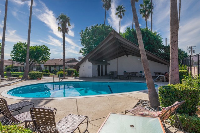 Detail Gallery Image 3 of 26 For 1800 E Heim Ave #15,  Orange,  CA 92865 - 2 Beds | 2 Baths