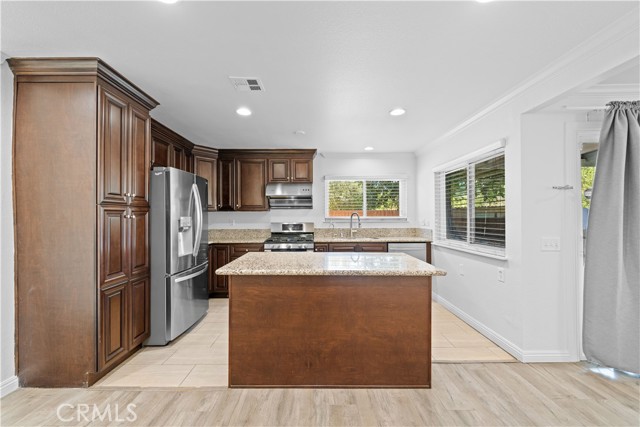 Detail Gallery Image 15 of 46 For 15410 Elm Ln, Chino Hills,  CA 91709 - 3 Beds | 2 Baths