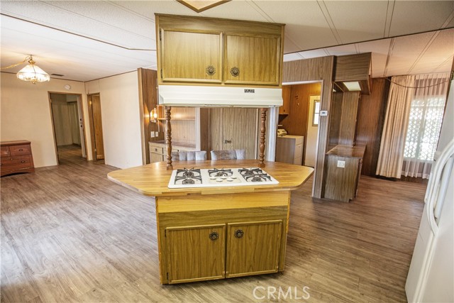 Center cook area in kitchen