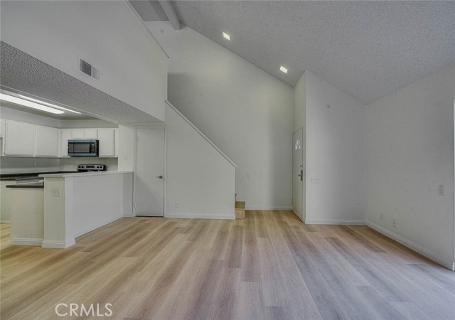 Detail Gallery Image 4 of 35 For 1480 W Edgehill #12,  San Bernardino,  CA 92405 - 3 Beds | 2 Baths