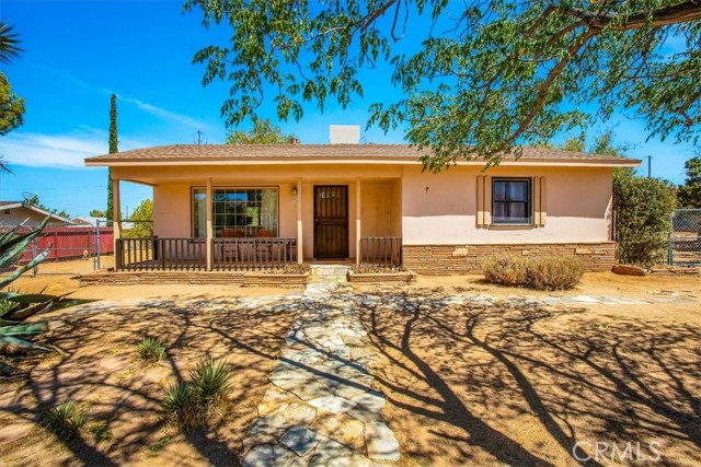 Detail Gallery Image 2 of 54 For 7765 Inca Trl, Yucca Valley,  CA 92284 - 2 Beds | 1 Baths