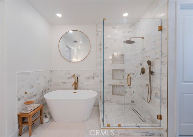 Detail Gallery Image 21 of 49 For 9672 Dawning Dr, Huntington Beach,  CA 92646 - 5 Beds | 4/1 Baths