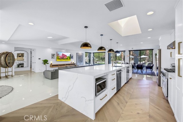 Detail Gallery Image 32 of 66 For 37306 Palm View Rd, Rancho Mirage,  CA 92270 - 5 Beds | 5/2 Baths