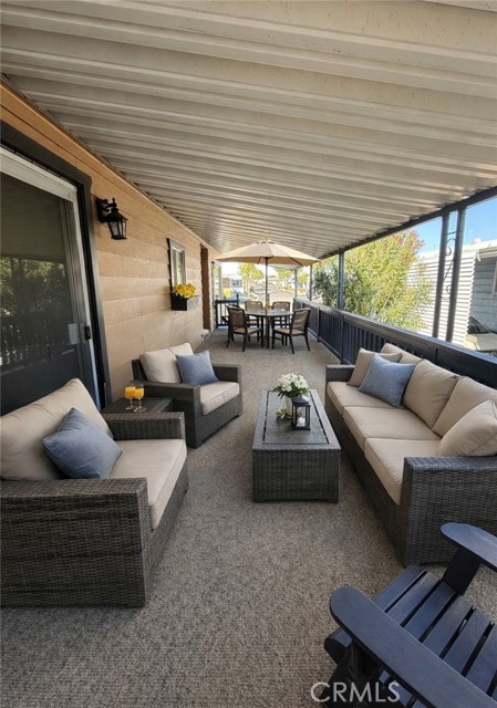 27601 Sun City Boulevard, Menifee CA: https://media.crmls.org/medias/cba41ca1-3be0-40d6-897c-2e726ae65ecb.jpg