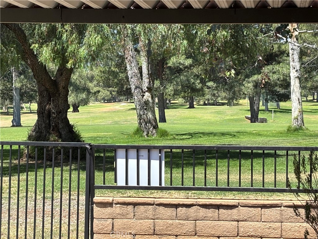 https://media.crmls.org/medias/cba5903f-9ae4-497e-bddd-6a9b3de77380.jpg?preset=X-Large