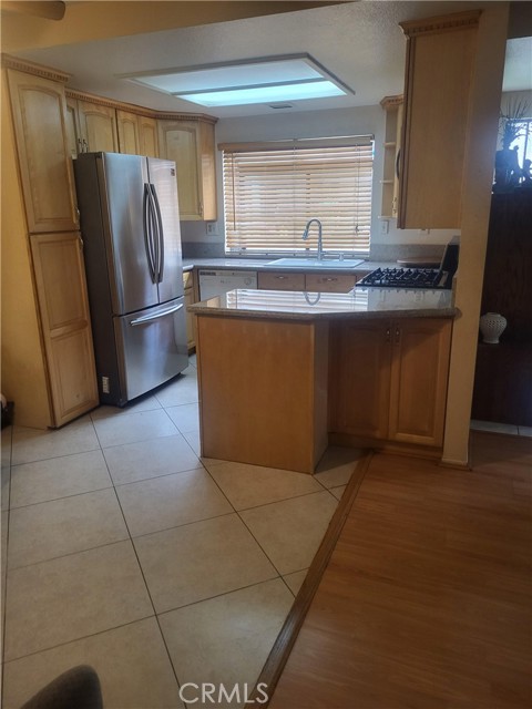 3585 W Greentree Circle, Anaheim CA: https://media.crmls.org/medias/cba5e938-68d3-4f25-a5ee-02fcd96fed5c.jpg