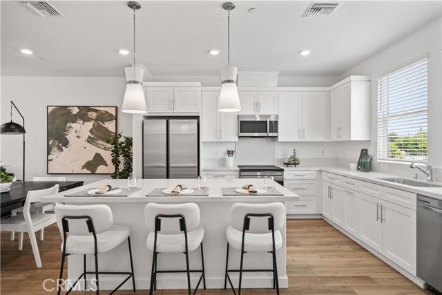 9343 Via Azul, Pico Rivera CA: https://media.crmls.org/medias/cba72ff5-5cb9-49ad-b1aa-4f932685c3e2.jpg
