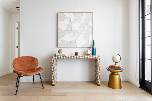 Detail Gallery Image 4 of 34 For 1333 S Orange Grove Ave #304,  Los Angeles,  CA 90019 - 2 Beds | 2 Baths