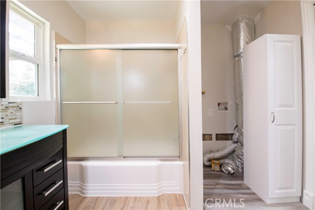 Detail Gallery Image 34 of 57 For 7447 Enfield, Reseda,  CA 91335 - 3 Beds | 2 Baths