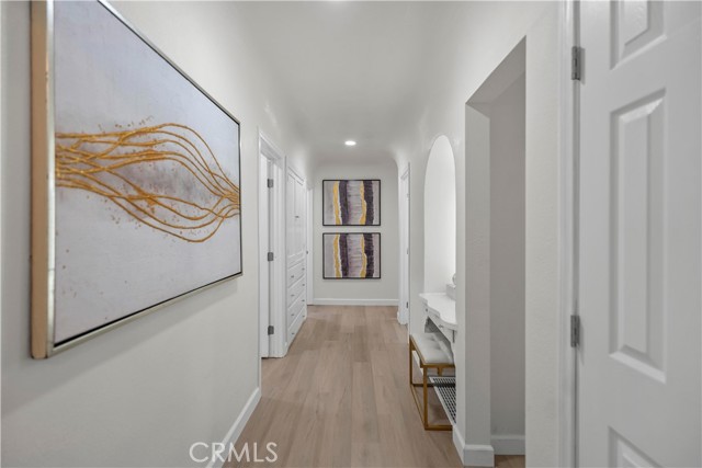336 N Crescent Heights Boulevard, Los Angeles CA: https://media.crmls.org/medias/cba7f555-523e-4e22-ad8b-aea852ba84dd.jpg