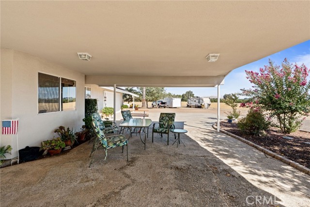 3298 N Zediker Avenue, Sanger CA: https://media.crmls.org/medias/cba93f28-2162-41f4-b5b5-50afac559591.jpg