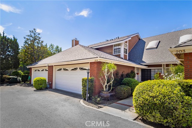 Detail Gallery Image 32 of 39 For 5930 Tampa #204,  Tarzana,  CA 91356 - 3 Beds | 3/1 Baths