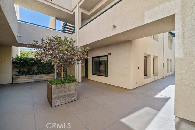 484 S Euclid Avenue, Pasadena CA: https://media.crmls.org/medias/cbab5296-f039-4b62-9b66-67027266ddbc.jpg