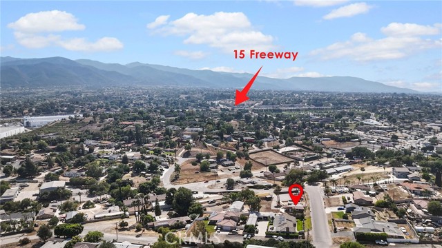 8035 Santa Rita Street, Corona CA: https://media.crmls.org/medias/cbabaf12-fcb6-47b3-b0f9-eb3fe0ee4b83.jpg