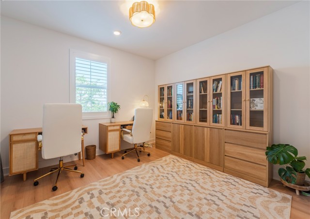 Detail Gallery Image 2 of 49 For 9672 Dawning Dr, Huntington Beach,  CA 92646 - 5 Beds | 4/1 Baths