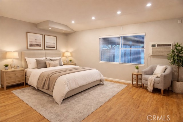 Detail Gallery Image 19 of 48 For 21057 Runnymede St, Canoga Park,  CA 91303 - – Beds | – Baths