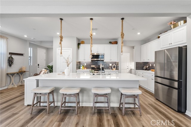 Front Image Thumbnail for CRND26035168