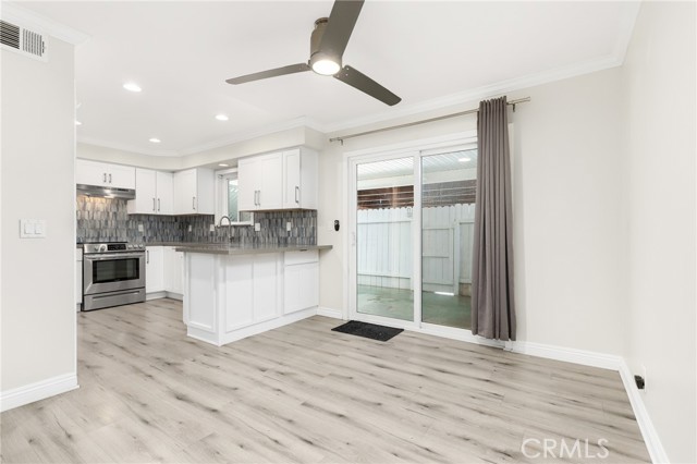 Detail Gallery Image 10 of 37 For 19828 Margate, Huntington Beach,  CA 92646 - 3 Beds | 1/1 Baths