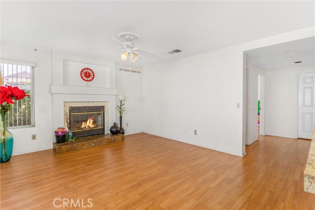 Detail Gallery Image 17 of 41 For 21200 Lands End, Moreno Valley,  CA 92557 - 4 Beds | 3 Baths