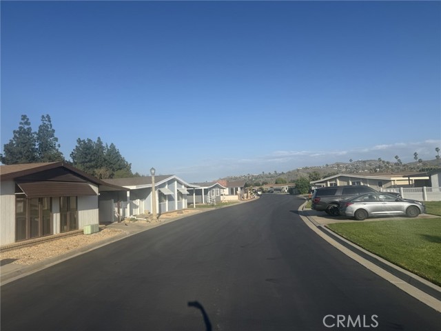 Detail Gallery Image 3 of 4 For 13381 Magnolia Ave #124,  Corona,  CA 92879 - 2 Beds | 2 Baths