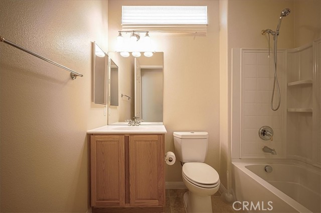 19472 Crystal Springs Lane, Apple Valley CA: https://media.crmls.org/medias/cbadb994-141f-42b7-bf53-062a835595ad.jpg