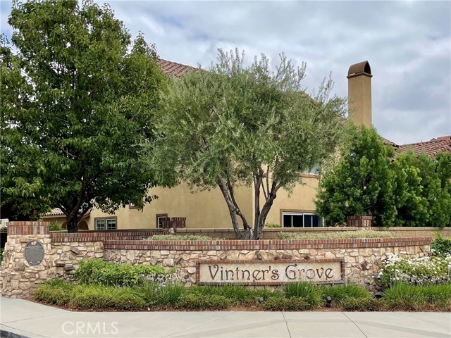 8656 Harvest Place, Rancho Cucamonga CA: https://media.crmls.org/medias/cbae2eae-74e5-4ee7-b36a-11b960b46332.jpg