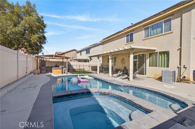 Detail Gallery Image 17 of 44 For 31109 Rose Arbor Ct, Murrieta,  CA 92563 - 5 Beds | 3 Baths