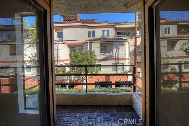 Detail Gallery Image 33 of 40 For 400 N Louise St #205,  Glendale,  CA 91206 - 2 Beds | 2 Baths