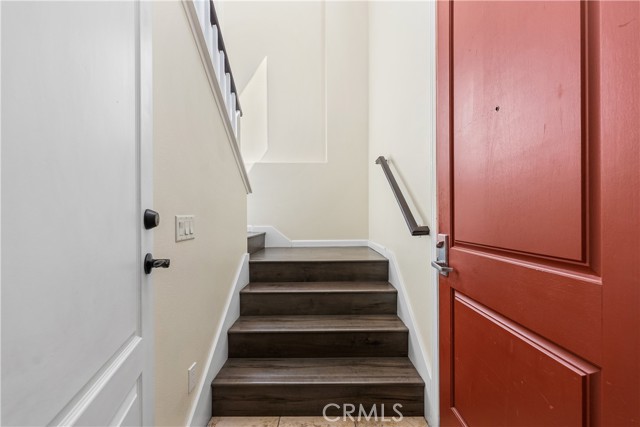 Detail Gallery Image 11 of 28 For 27968 Avalon, Canyon Country,  CA 91351 - 2 Beds | 2 Baths