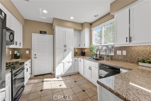 Detail Gallery Image 12 of 25 For 29807 Ascella Ln, Murrieta,  CA 92563 - 3 Beds | 2/1 Baths