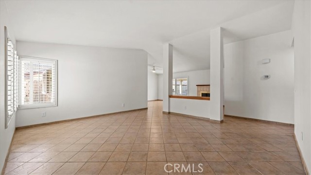 Detail Gallery Image 6 of 38 For 6676 Coloma Way, Jurupa Valley,  CA 92509 - 4 Beds | 2 Baths