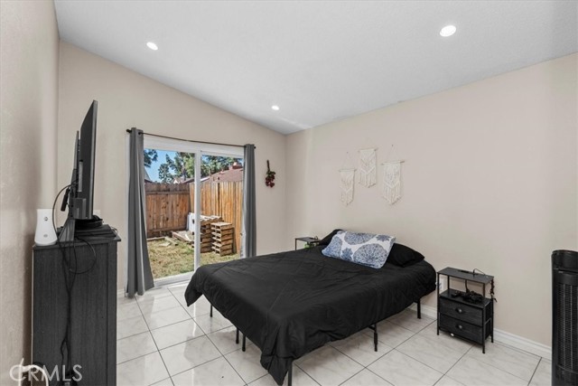 Detail Gallery Image 7 of 17 For 24155 Aylesbury Dr, Moreno Valley,  CA 92553 - 2 Beds | 2 Baths