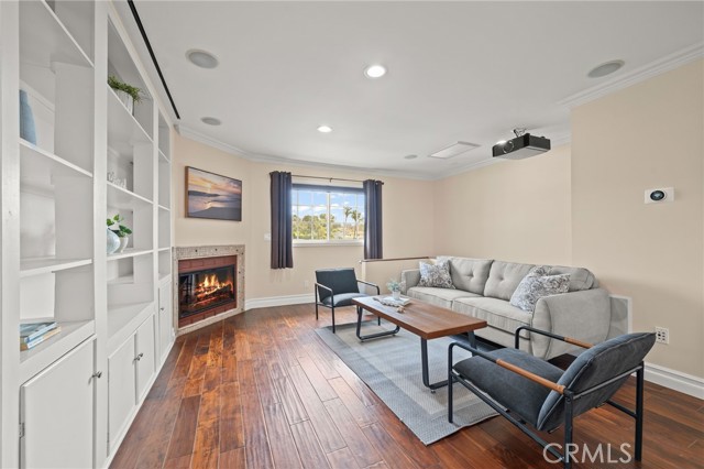 400 Campdell Street, Playa del Rey CA: https://media.crmls.org/medias/cbb06dd4-c881-4dfb-8d94-22535fe415f9.jpg