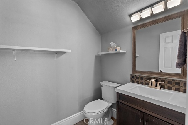 Detail Gallery Image 17 of 35 For 4325 Serene Ave, Lancaster,  CA 93536 - 4 Beds | 2 Baths