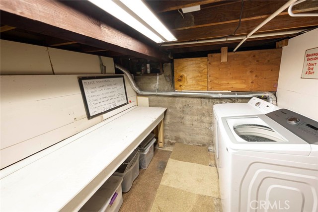 Detail Gallery Image 25 of 25 For 206 S Center St, Orange,  CA 92866 - 4 Beds | 3/1 Baths