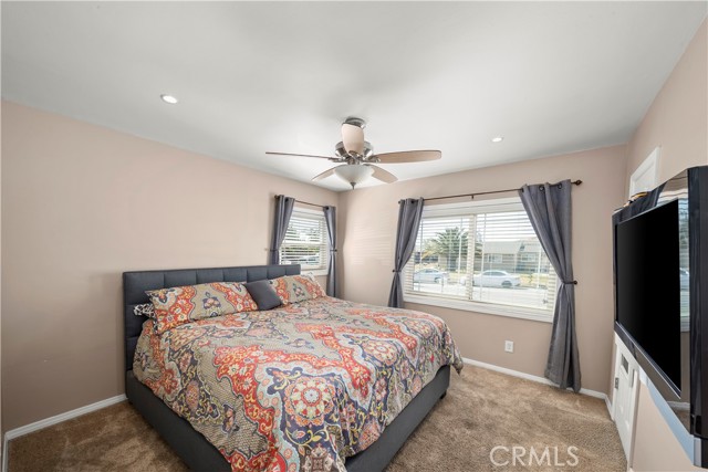 Detail Gallery Image 7 of 18 For 18176 Owen St, Fontana,  CA 92335 - 3 Beds | 1 Baths