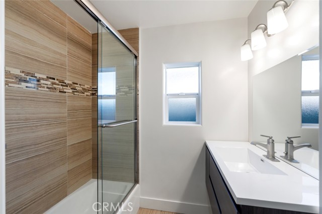 Detail Gallery Image 31 of 54 For 6015 Laurelgrove, North Hollywood,  CA 91606 - 5 Beds | 5 Baths