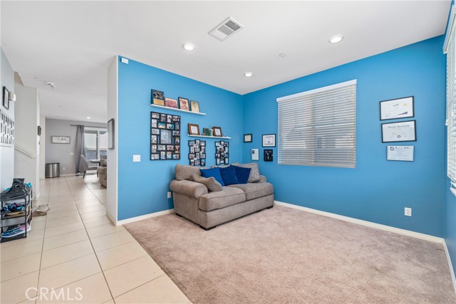 Detail Gallery Image 5 of 46 For 3681 Bilberry, San Bernardino,  CA 92407 - 4 Beds | 3 Baths