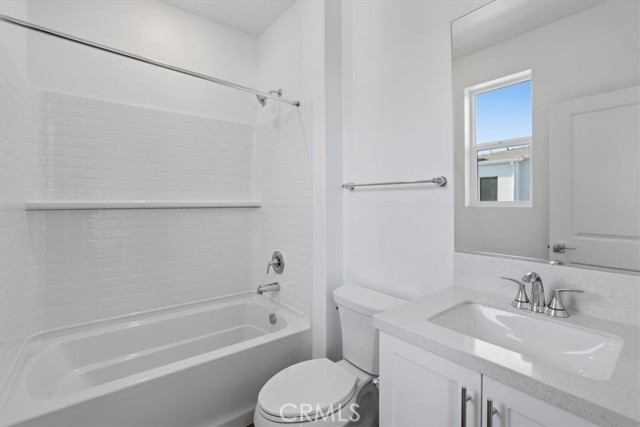 Detail Gallery Image 21 of 47 For 27323 Seven Oaks Ln, Valencia,  CA 91381 - 3 Beds | 3/1 Baths