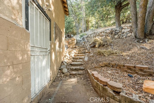 Detail Gallery Image 4 of 35 For 659 Ashlar Dr, Crestline,  CA 92325 - 1 Beds | 1 Baths