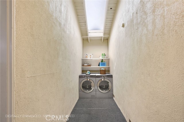 Detail Gallery Image 33 of 40 For 22841 Mariano St, Woodland Hills,  CA 91367 - 3 Beds | 3 Baths