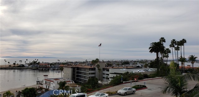 2614 Ocean Boulevard, Corona del Mar CA: https://media.crmls.org/medias/cbb6d916-291a-4bb5-a90a-bb9a2586be86.jpg