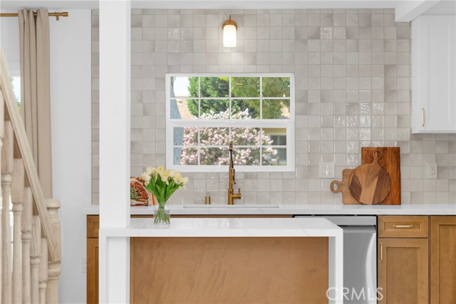 3306 San Anseline Avenue, Long Beach CA: https://media.crmls.org/medias/cbb6ea2a-7796-41b2-bb81-bc91459b6085.jpg
