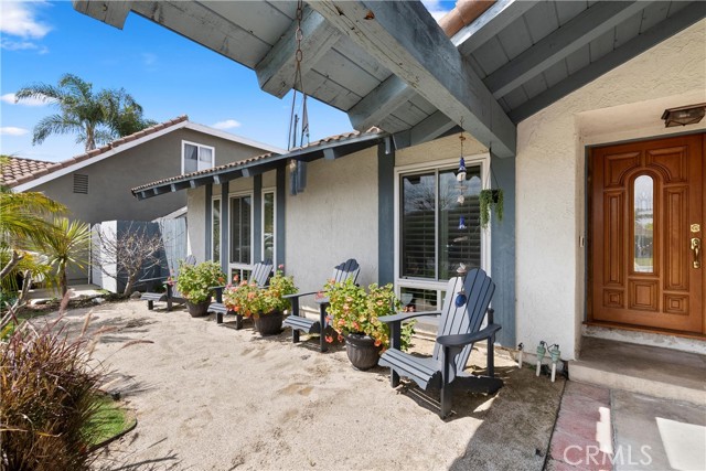 Detail Gallery Image 2 of 24 For 21041 Strathmoor Ln, Huntington Beach,  CA 92646 - 3 Beds | 2 Baths