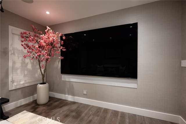 Detail Gallery Image 23 of 32 For 519 Signal Rd, Newport Beach,  CA 92663 - 6 Beds | 4/1 Baths