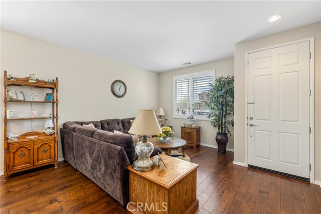 16767 Desert Lily Street, Victorville CA: https://media.crmls.org/medias/cbb93a0f-4d09-41a6-8947-6ecf455bb6d8.jpg